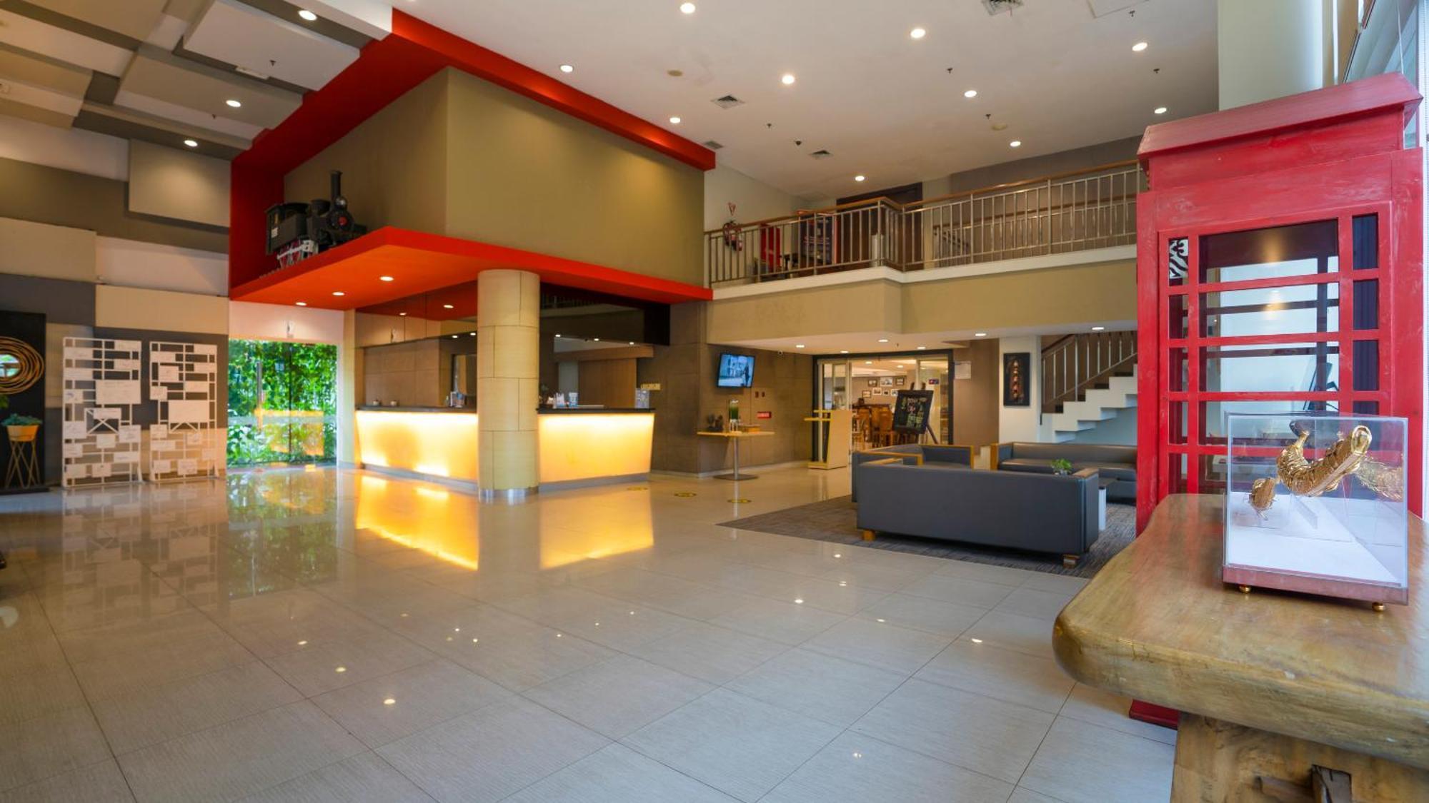 Metland Hotel Cirebon Luaran gambar